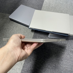 MacBook Air 2022 de 13.6 Pulgadas, M2, 8GB de RAM, 256GB SSD, Portátil de Segunda Mano, Pantalla Táctil de 120Hz, GPU Integrada, 18 Horas de Autonomía - Product Image 6