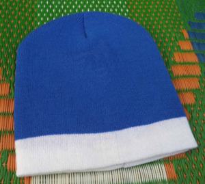 Gorro de punto de invierno personalizado con protector de orejas, gorro liso con puños y letras impresas a la moda de alta calidad, gorro con logotipo personalizado - Product Image 2