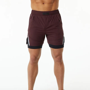 Pantalones Cortos Deportivos para Hombre, de Secado Rápido, Dos Capas, Aberturas Laterales, Transpirables, Color Borgoña, 2 en 1 - Product Image 1