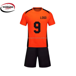 ชุดเสื้อฟุตบอลผ้าโพลีเอสเตอร์100% แบบสั่งทำแห้งเร็วชุดวัสดุซับลิเมตสำหรับผู้ใหญ่ - Product Image 2