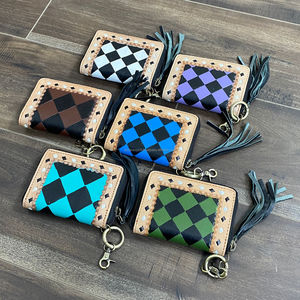 กระเป๋าใส่เหรียญหนังแท้ลายตารางหมากรุก งานแฮนด์เมด ผลิตโดย OEM พร้อม RFID ดีไซน์ทันสมัย ความจุเยอะ ขนาดมินิ พร้อมพู่ห้อย สำหรับผู้หญิง - Product Image 5