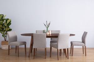 Silla de Comedor Contemporánea con Patas de Madera Maciza, Acabado Cacao, Tapicería de Tela Gris Claro - Muebles de Comedor Duraderos para Apartamento - Product Image 4