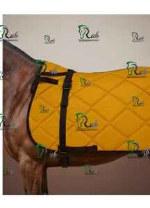 Manta de Silla de Montar Acolchada de Diamantes Duradera con Ajuste Contorneado, Transpirable, Ecológica y con Logotipo Personalizado para Equitación - Product Image 2