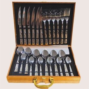 Ensemble de couverts plaqués or en gros, élégant, avec poignées gaufrées, dans un coffret en bois – Fournitures de table haut de gamme pour hôtels et restaurants - Product Image 6