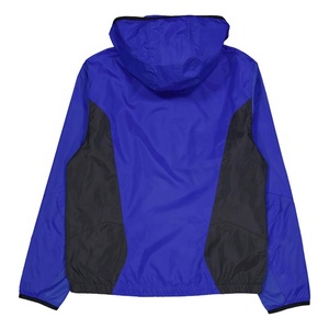 เสื้อแจ็คเก็ตกันลมแบบมีฮู้ด ผ้ากันน้ำ โพลีริปสตอป รับผลิตตามแบบ (OEM) พร้อมปักโลโก้ ระบายอากาศได้ดี แบบ Anorak - Product Image 2