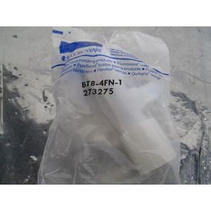 Fluoroware BT8-4FN-1 Conector en T de 1/2 pulg. x 3/8 pulg. NPT FSI - Equipo y piezas de semiconductores de confianza de marca global - Product Image 2