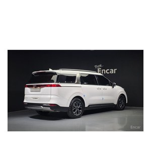 Para Kia Carnival Noblesse de 9 Plazas, Modelo Abril 2021, 57.350 km, Combustible Diésel, Caja de Cambios Automática, Emisión Euro V, Volante a la Izquierda - Product Image 2