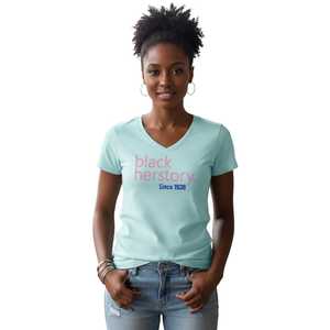 Black Her Story 1938 T-shirt à col en V pour femme, avec graphisme inspirant, imprimé sur mesure, décontracté, en mélange de coton - Product Image 2