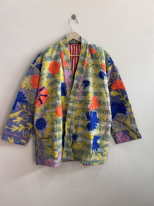 เสื้อแจ็คเก็ตปักมือซูซานีคุณภาพดีเยี่ยม แบบสั้น ผ้าควิลท์คันธา สไตล์วินเทจ ของขวัญสำหรับเธอ - Product Image 2