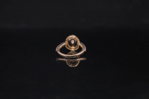 Anillo de Diamantes de Oro Blanco para Mujer, Corte Pera, Certificado GIA, Estilo Clásico de Compromiso - Product Image 3