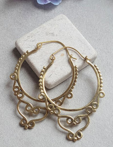 Pendientes de Aro con Filigrana y Cuentas Doradas Hechos a Mano, Joyería Étnica Tribal Boho para Mujer - Product Image 3