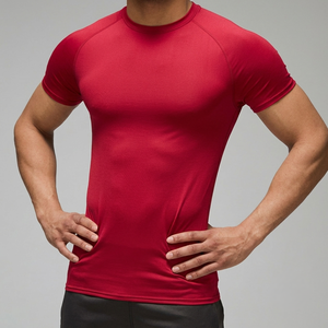 Camiseta ajustada de uso diario para hombre, estilo deportivo, corte muscular, con estampado gráfico, MOQ bajo. - Product Image 5