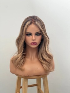 Extensiones de Cabello Rizado Rubio Ceniza Más Vendidas para Volumen, Moda y Peinados de Novia Disponibles para la Venta - Product Image 5