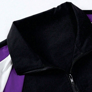 Veste coupe-vent zippée haut de gamme pour homme avec empiècements contrastés, imperméable et à capuche – Style streetwear – Vente en gros - Product Image 2