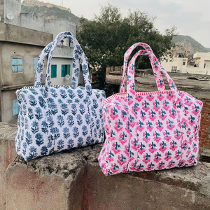 Sac de voyage matelassé en coton grande capacité pour femme, idéal pour les vacances d'été, les mariages et comme bagage à main - Product Image 4