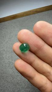 Émeraude naturelle de 3,43 carats, forme coussin, pierre précieuse verte, facettée, pour la fabrication de bijoux fins, vente en gros - Product Image 3