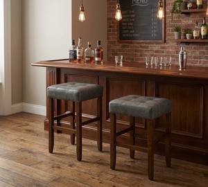 Ensemble de 2 tabourets de bar et de comptoir en cuir PU, ensemble de tabourets capitonnés en cuir PU, ensemble de tabourets rembourrés en PU avec structure en bois massif, hauteur bar et comptoir - Product Image 3