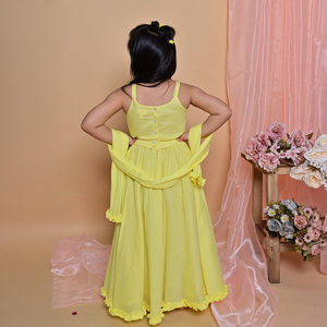 Ensemble Lehenga Choli brodé de haute qualité pour filles, idéal pour les mariages et les fêtes d'anniversaire, disponible au meilleur prix - Product Image 4