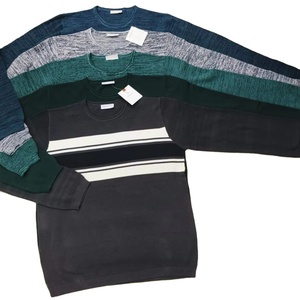 Pull poncho d'hiver pour homme, nouveau design, col montant, coupe ample, logo tissé sur le devant, taille plus - Product Image 1