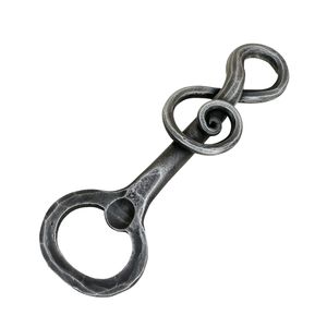 Ouvre-bouteille élégant en fer avec finition noire mate, idéal pour la décoration de bar, accessoires de bar, ouvre-bouteille pour bière, ouvre-bouteille pour vin - Product Image 5