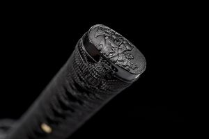 Espada Samurai Negra con Funda, Diseño Tradicional, Hoja de Metal, Estilo Auténtico - Product Image 4