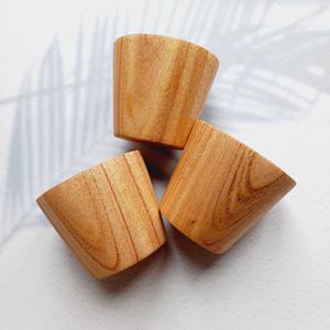 Tasse à café et thé en bois fait à la main, Logo personnalisé, Vintage, Grain de bois, du Vietnam, écologique - Product Image 1