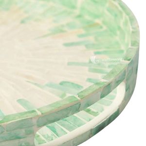 Bandeja de Servir Redonda con Incrustaciones de Madreperla, Hecha en Vietnam, de Lujo, Color Verde Menta, con Mosaico de Conchas Solares, Plato Decorativo - Product Image 2