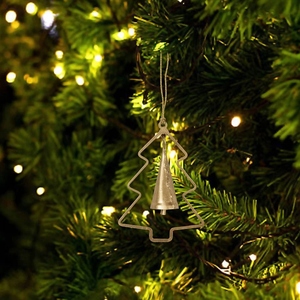 Ornements de Noël suspendus en fil métallique doré avec un motif cloche central, parfaits pour la décoration festive des arbres de Noël - Product Image 3