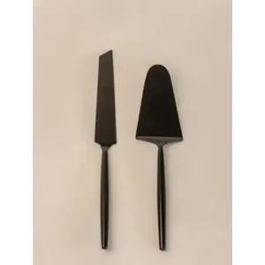 Plateau à gâteau et à fromage en métal durable, conçu pour les réceptions élégantes et l'usage quotidien en cuisine, au style intemporel. - Product Image 1