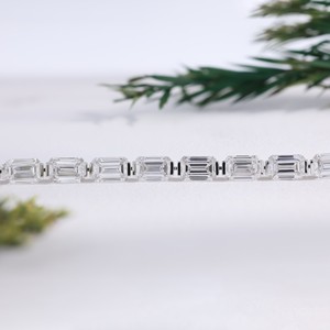 Elegant White Gold Emerald Cut Diamond Tennis Bracelet Emerald Cut Diamond Link Bracelets For Women And <b>Men</b> Linked Horizontally - Product Image 2