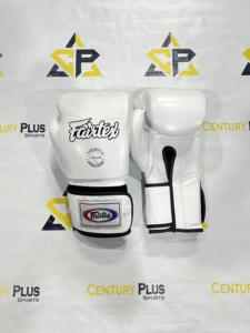 Gants de boxe Fairtex blancs - Gants d'entraînement et de sparring en cuir véritable - Équipement de Sanda et Muay Thai blancs, anti-humidité et antidérapants - Product Image 2