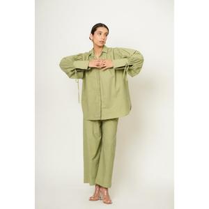 Conjunto de Camisa Oversize Verde de Lino Premium y Pantalones de Pierna Ancha, Manga Larga, Cómodo, Color Sólido, Estilo Simple, Para Todas las Temporadas - Product Image 5