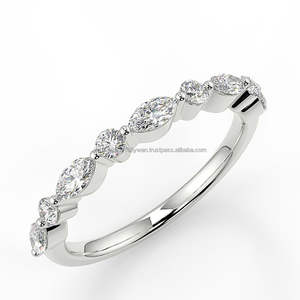 Bague élégante Marquise et ronde en plaqué or blanc, parfaite pour mariage, fiançailles - Product Image 1