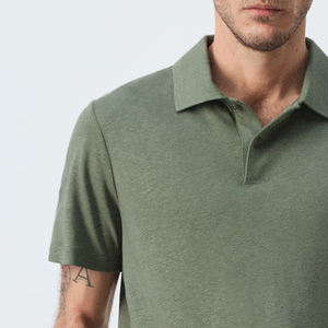 Camiseta de Algodón para Hombre, Diseño Personalizado, Calidad Superior, con Elegante Cuello Camisero con Cierre de Botones - Product Image 3