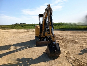 Excavadora 303E CR en Buen Estado, Lista para Exportación Inmediata - Product Image 2