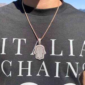 Pendentif main de Hamsa en argent sterling 925 serti de diamants en micro-pavé Moissanite, symbole de protection - Product Image 5