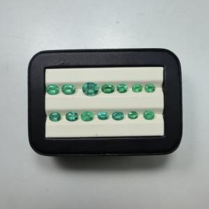 Lote de Esmeraldas Zambianas 100% Naturales, Corte Ovalado, Piedras Sueltas Verdes, Esmeraldas Facetadas - Product Image 5