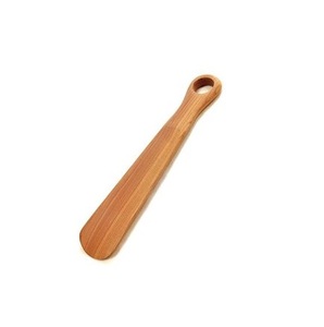 Precio al por mayor Calzador de madera de acacia con mango largo, 100% madera maciza, para hotel, accesorio para calzado, diseño personalizado - Product Image 6