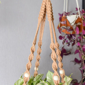Jardinière suspendue en macramé de forme carrée avec étagère en bois, 30 pouces, porte-plantes suspendu en corde de coton fait main pour la décoration de la maison et du balcon - Product Image 4