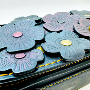 Quan Chi | Patchs personnalisés fabriqués au Vietnam | Étiquettes en TPU, PVC, silicone et caoutchouc gaufrés 3D | Transfert de chaleur pour vêtements - Product Image 4