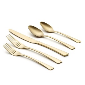Increíble juego de cubiertos de metal perfectamente equilibrado para una experiencia gastronómica refinada, diseñado para elevar las comidas cotidianas. - Product Image 3
