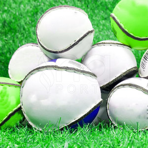 Ballons de hurling de haute qualité avec structure renforcée pour une longévité et des performances maximales - Product Image 5