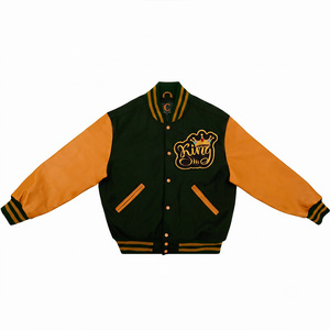 Veste universitaire rouge pour homme avec patch brodé 28 Crown, col rabattu, tenue décontractée pour l'automne - Product Image 4