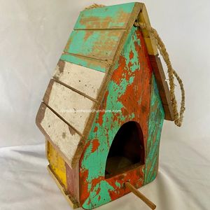 Casa para Pájaros Reciclada, Hecha a Mano, Sostenible, de Madera, Estilo Barco, Color Madera Envejecida, Jaula Original para Pájaros, Casa para Pájaros Pequeños de Exterior - Product Image 1