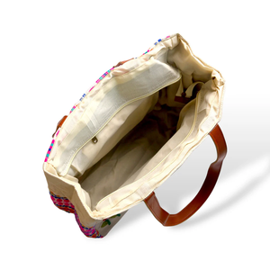 Sacs fourre-tout tendance brodés à la main avec des perles de rocaille, fermeture ouverte, design personnalisé par Whimsy Art Craft - Product Image 6