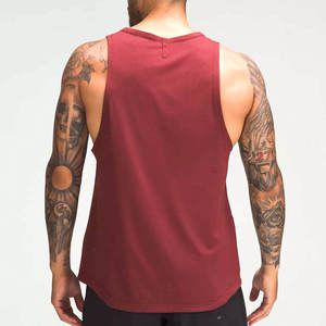 Camiseta sin mangas de corte moderno diseñada para un estilo de vida activo, material transpirable que te mantiene fresco mientras realza tu look informal de verano. - Product Image 2