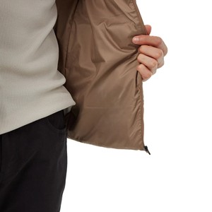 Chaleco de moda elegante para hombre con material de poliéster duradero y diseño cómodo para uso diario. - Product Image 6