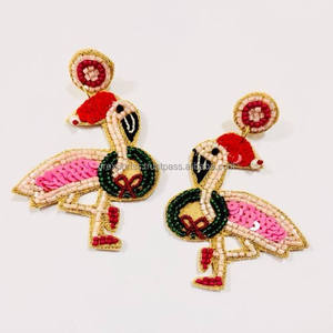 Pendientes Bohemios de Cuentas con Diseño de Botella de Tequila, Hechos a Mano, Joyería de Fiesta, Estilo Veraniego, con Cuentas de Semillas Rosas, Regalo para Fiesta Mexicana - Product Image 5