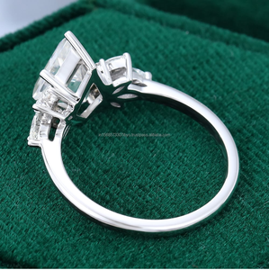 Bague de fiançailles de créateur en argent sterling avec coupe marquise fantaisie certifiée et bague en diamant Moissanite VVS taillée en losange - Product Image 5