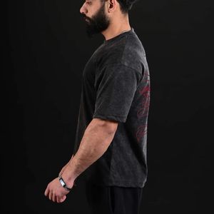 Camisetas al por mayor con efecto acid wash, personalizadas con estampado y bordado, estilo streetwear para hombre y mujer, marca privada, MOQ bajo. - Product Image 2